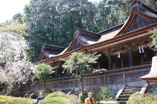 Yoshino Mikumari shrine
